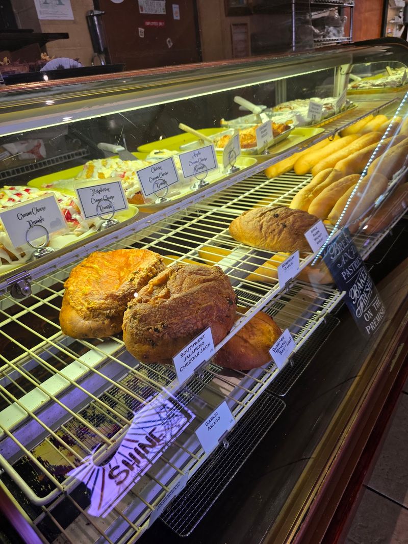 Le Bakery, Biloxi, MS