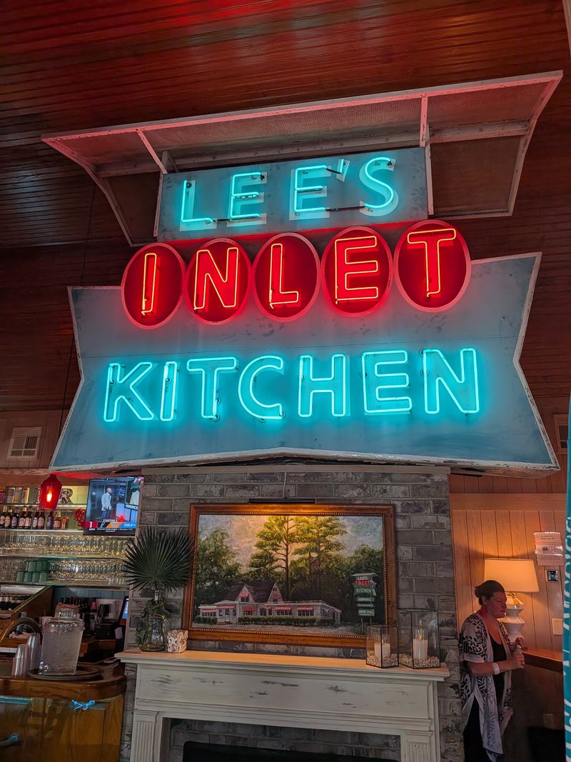 Lee's Inlet Kitchen
