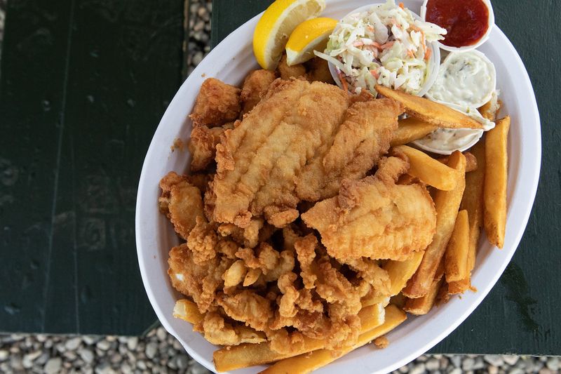 Lenny and Joe's Fish Tale, Madison, CT