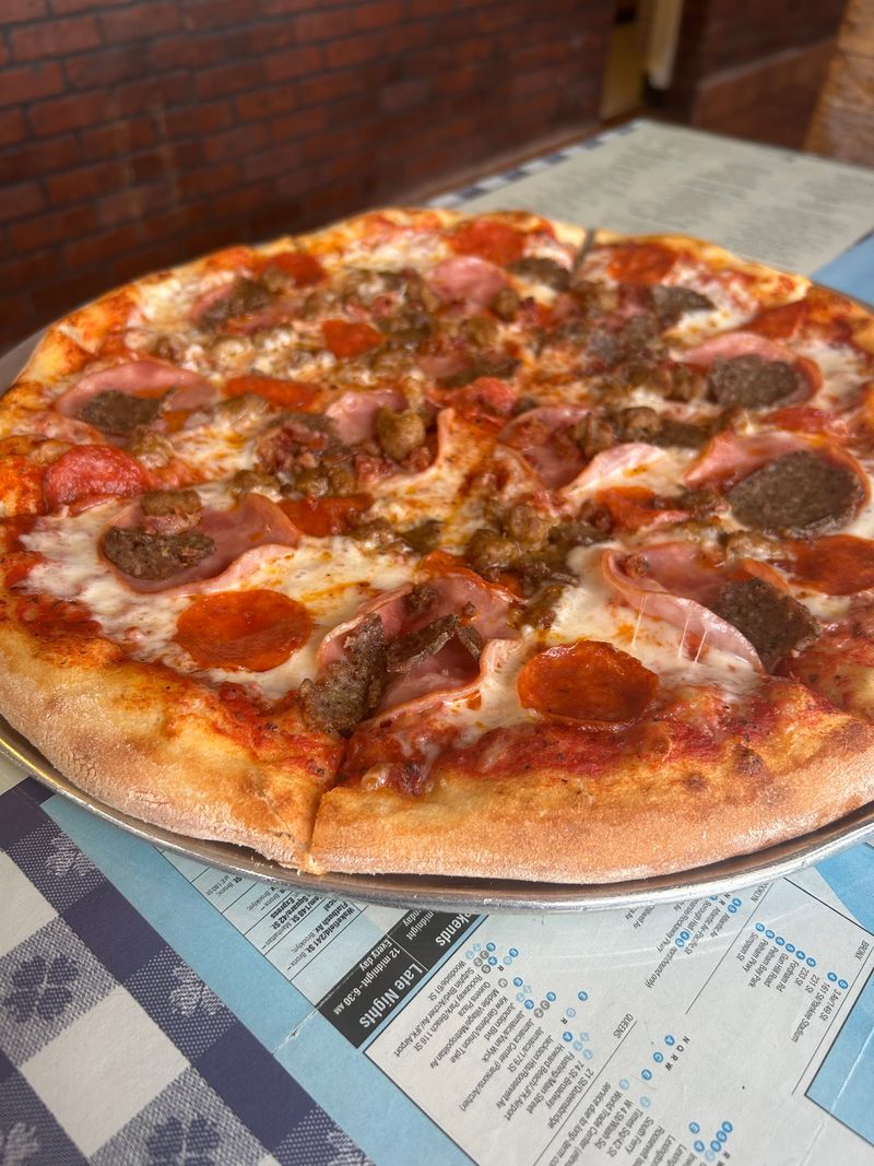 Leon Gessi New York Pizza, Colorado Springs, CO