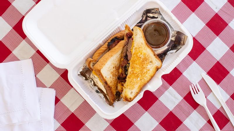 Little Mac's Smokehouse, Cedar Creek, TX