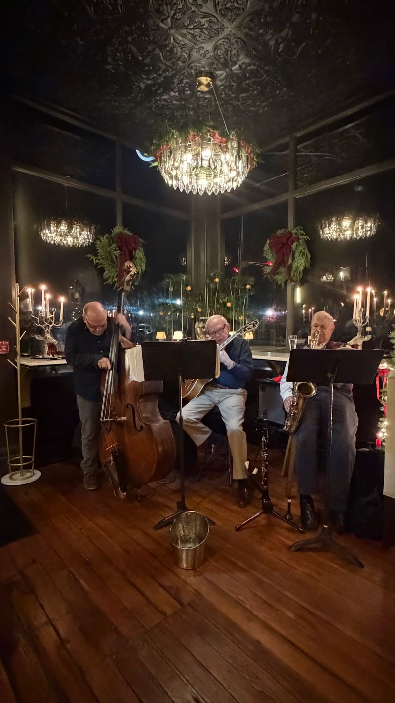 Live Jazz And Movie Nights