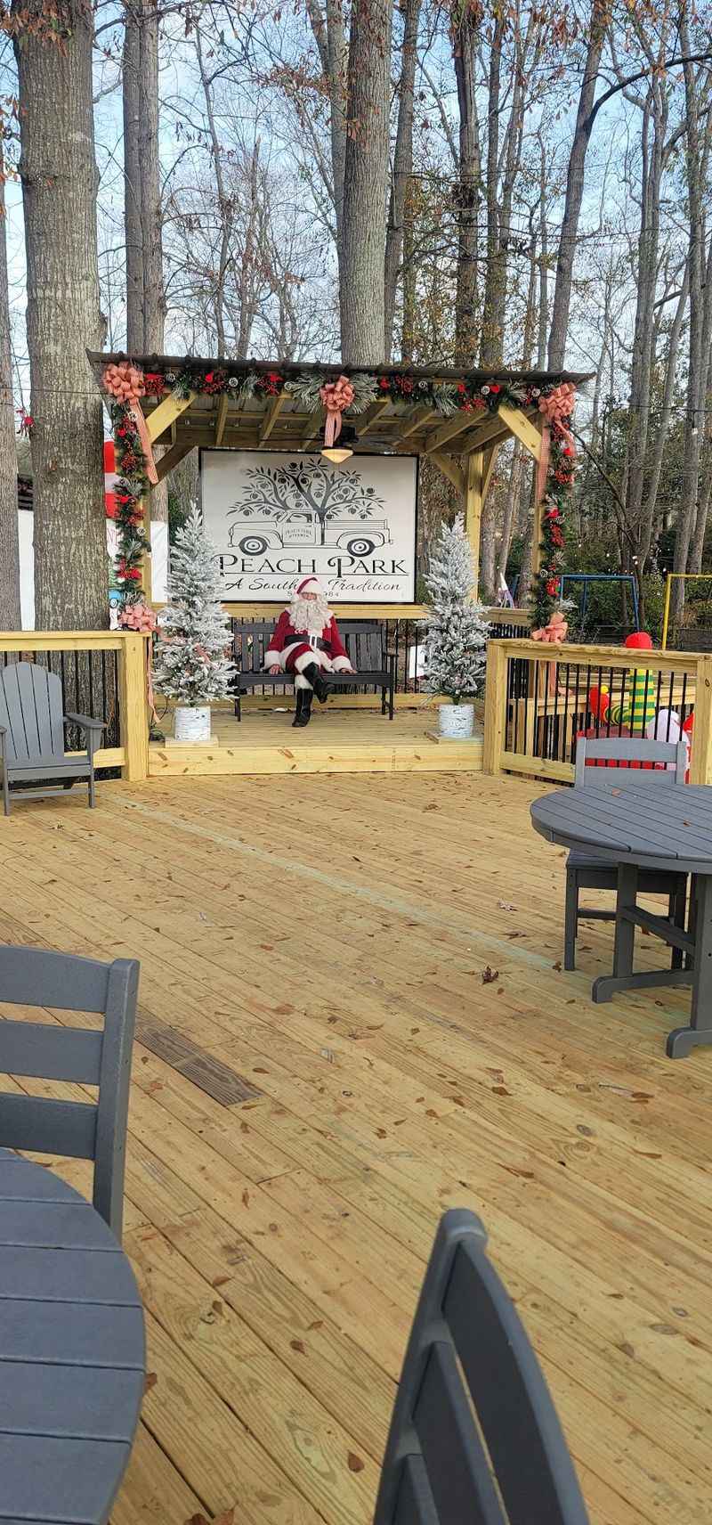 Live Music And A Family Friendly Mood Live Music And A Family Friendly Mood