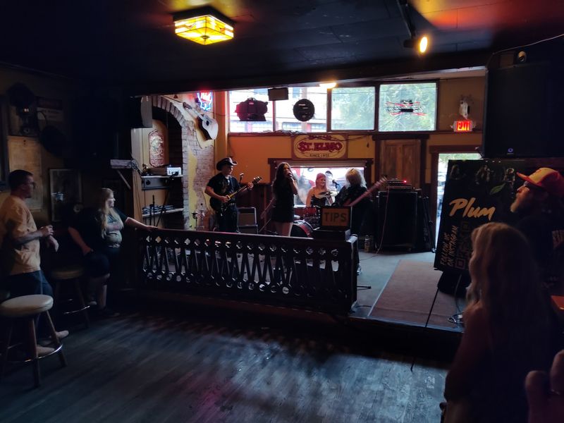 Live Music That Draws an Eclectic Crowd