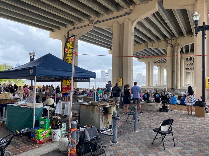 Live Music and Riverfront Entertainment