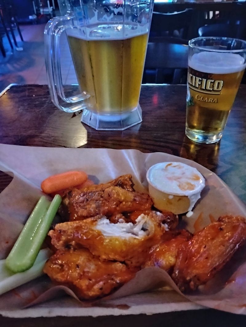 Localz Sports Bar & Grill St Pete, St. Petersburg, FL