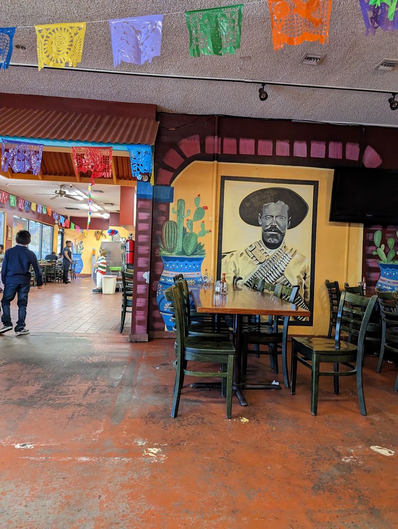 Los 4 Vientos, Reno, NV