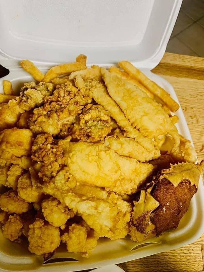 Love's Fish Box, Kings Mountain