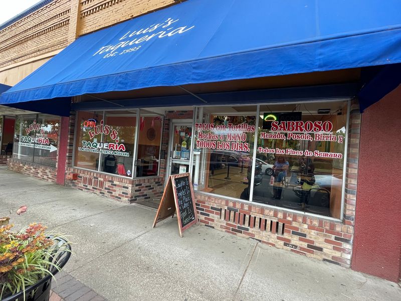 Luis's Taqueria, Woodburn, OR