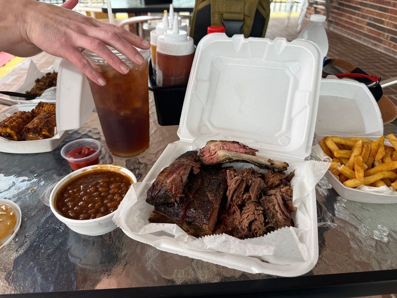 M&M Old Hickory Smokehouse BBQ, Wildwood, FL M&M Old Hickory Smokehouse BBQ, Wildwood, FL