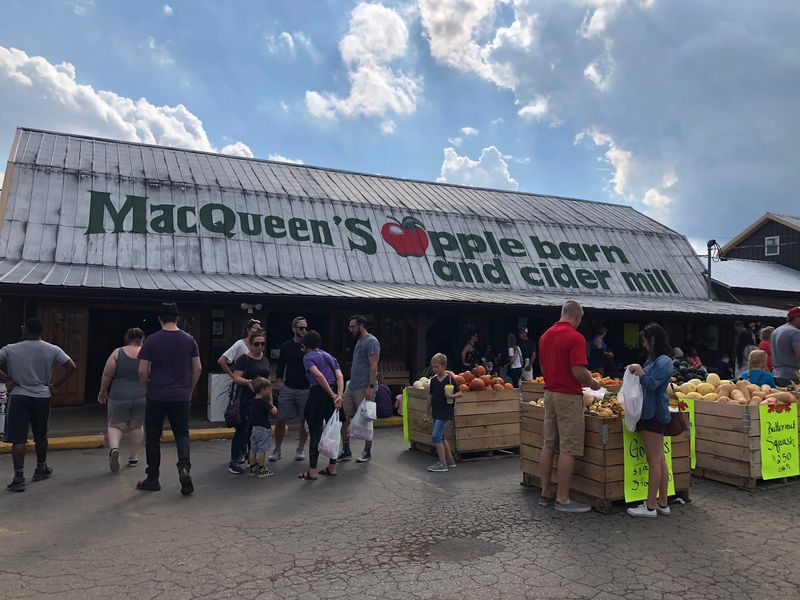 MacQueen Orchards, Holland, OH