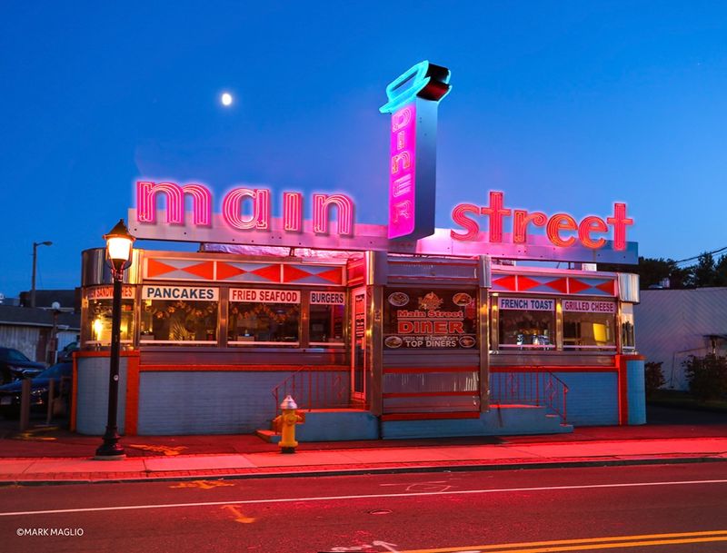 Main Street Diner, Plainville, CT Main Street Diner, Plainville, CT