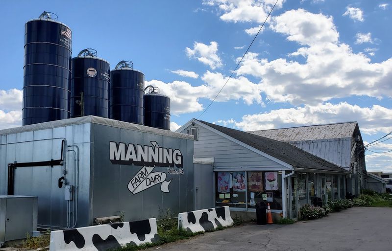 Manning Farm Dairy, Dalton, PA