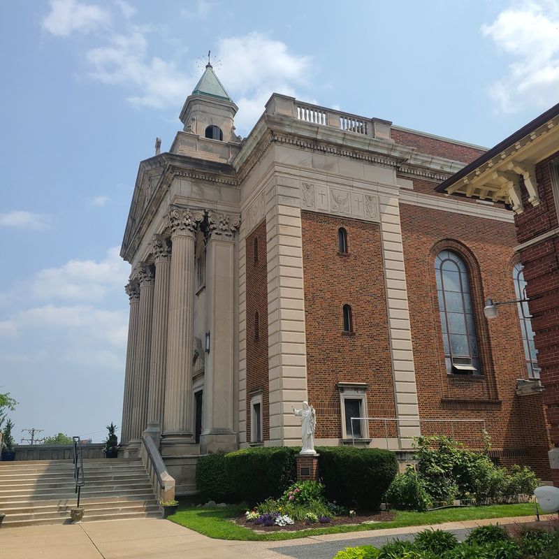 Mary Queen of Peace Catholic Church, Cleveland, OH