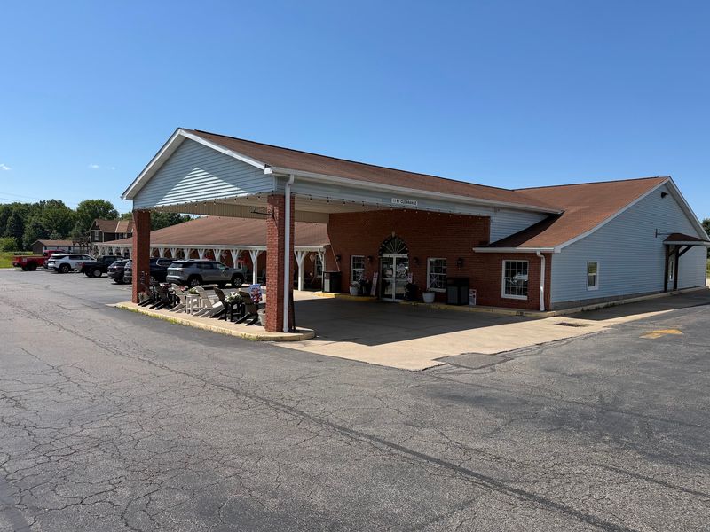 Mary Yoder's Amish Kitchen, Middlefield, OH