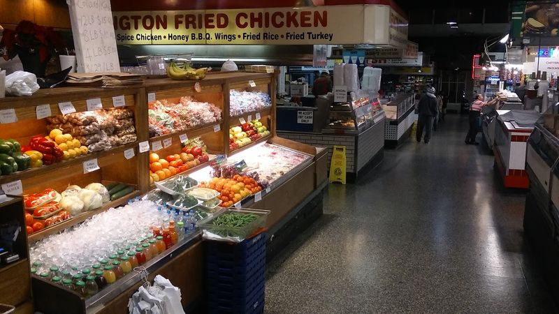 Maryland-Style Fried Chicken Front And Center