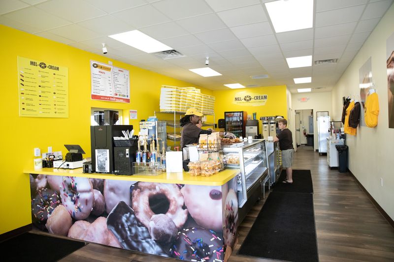Mel-O-Cream Donuts, Springfield, IL