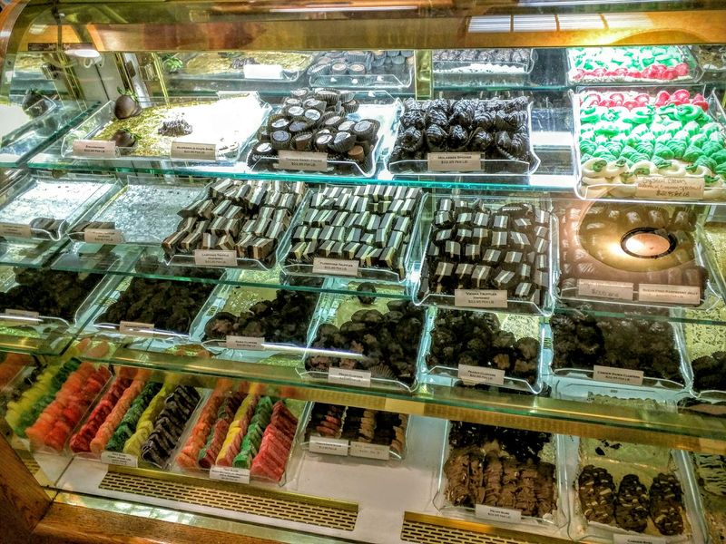 Meltaways, Clusters, and Dipped Fruit