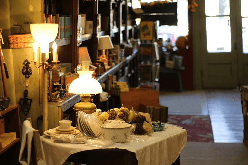 Mid-West Antiques Mall, Metamora, Indiana