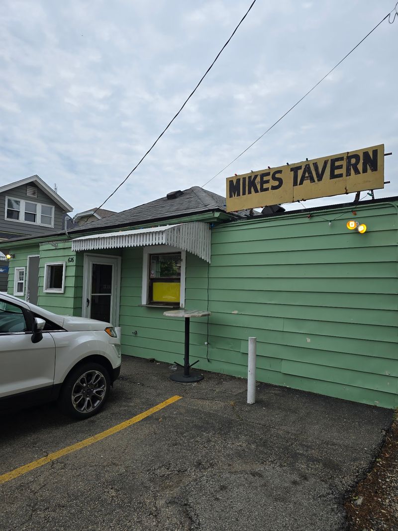 Mikes Tavern, West Peoria, IL