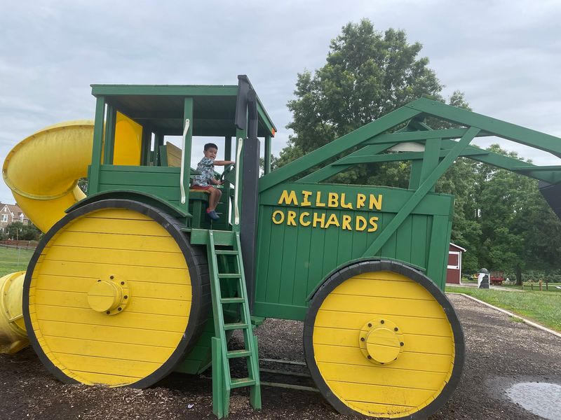 Milburn Orchards, Elkton Milburn Orchards, Elkton