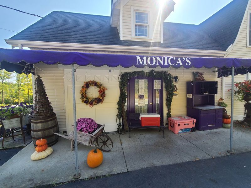 Monica's Pies LLC, Naples, NY