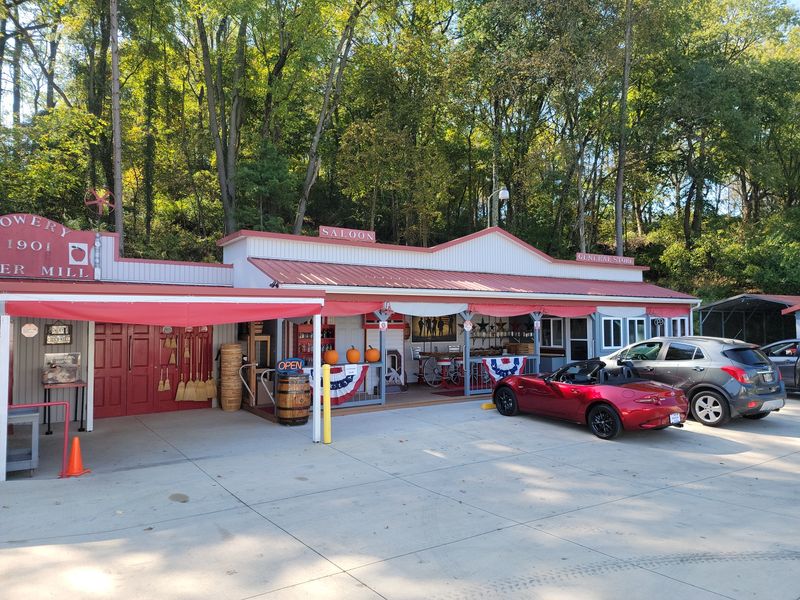 Mowery Cider Mill, Loudonville, OH Mowery Cider Mill, Loudonville, OH