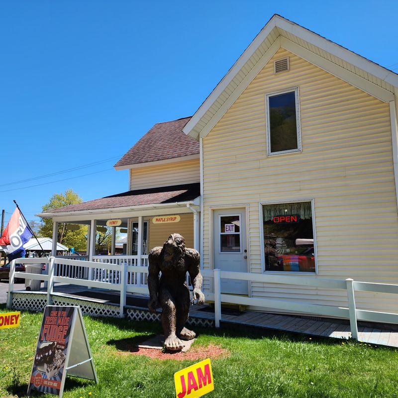 Muldoons Pasties, Munising Muldoons Pasties, Munising