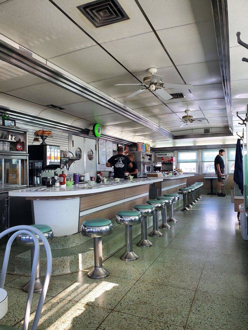 Mustache Bill's Diner, Long Beach Island