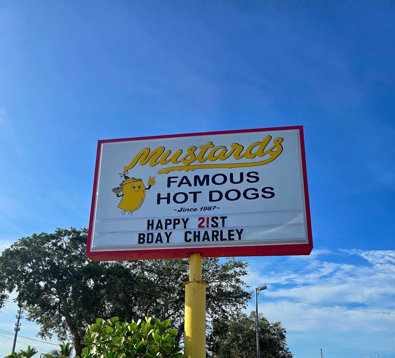 Mustard's Famous Hot Dogs, Melbourne, FL Mustard's Famous Hot Dogs, Melbourne, FL