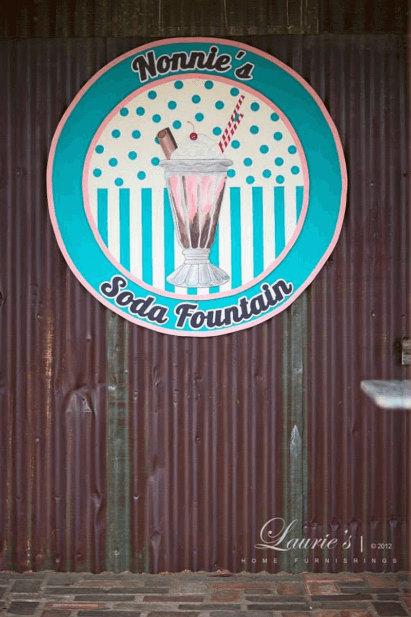 Neal's Soda Fountain, Munday, Texas Neal's Soda Fountain, Munday, Texas