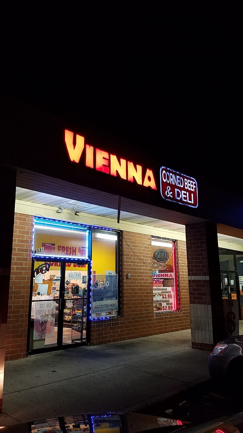 Neighborhood Delis in Charlotte, North Carolina