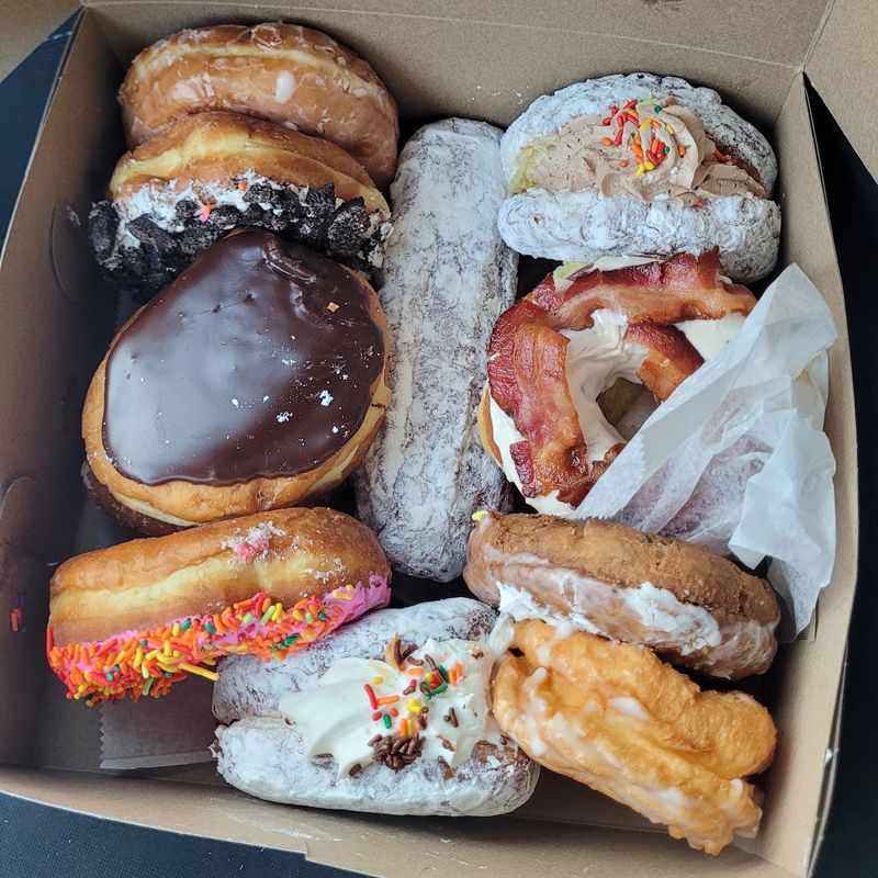 Neils Donuts, Wallingford, CT