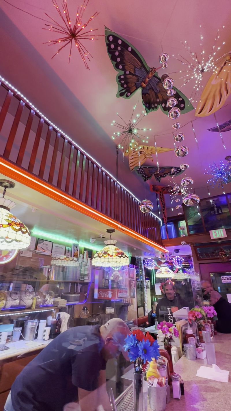 Neon, Lamps And Year-Round Cheer