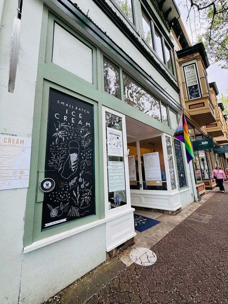 Noble Folk Ice Cream & Pie Bar, Healdsburg, CA