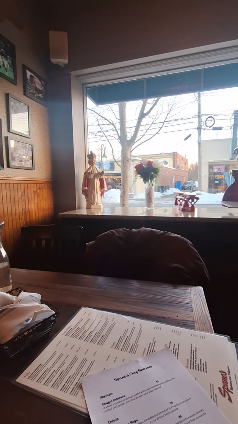 Nooks, Crannies, and Tight Tables Nooks, Crannies, and Tight Tables