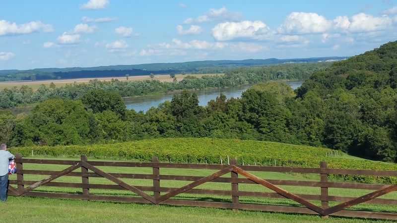 OakGlenn Vineyards & Winery, Hermann, MO