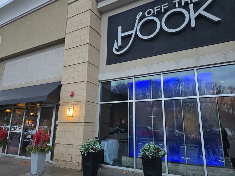 Off The Hook, Warrendale, PA