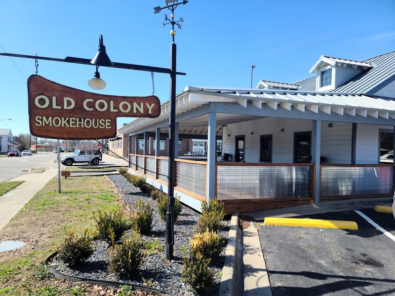 Old Colony Smokehouse, Edenton, NC