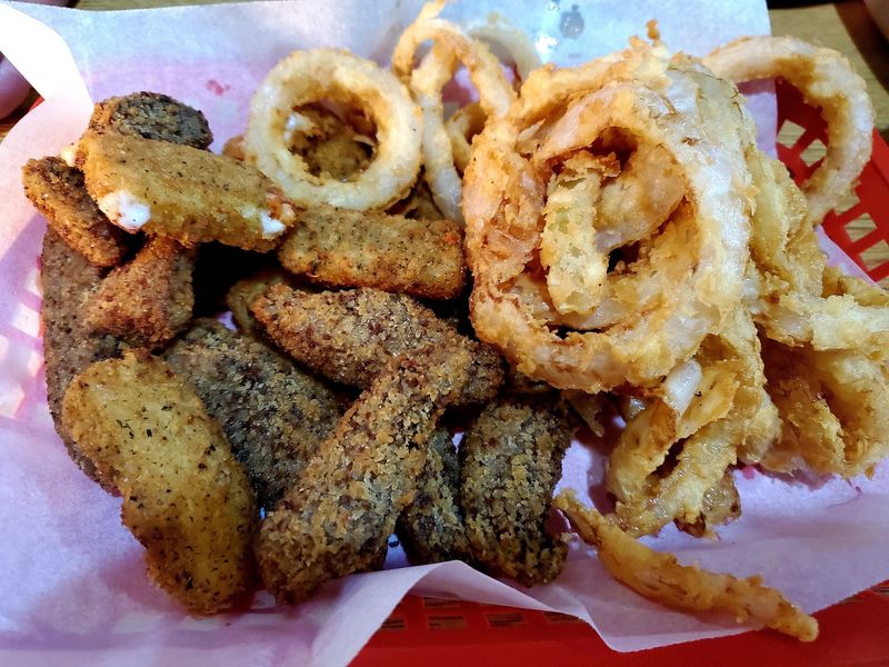 Onion Rings And Sides That Refuse To Be An Afterthought