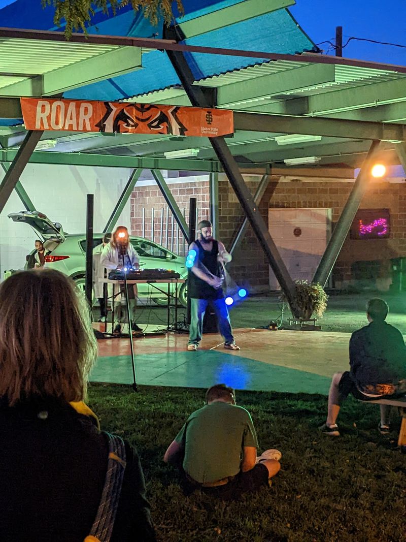 Outdoor Music and Revive at 5