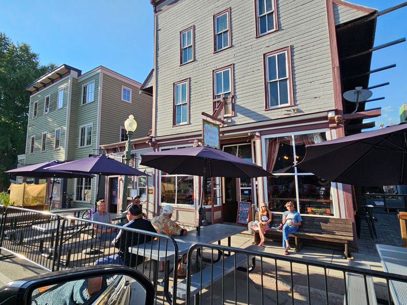 Outdoor Seating For Sunny Days Outdoor Seating For Sunny Days