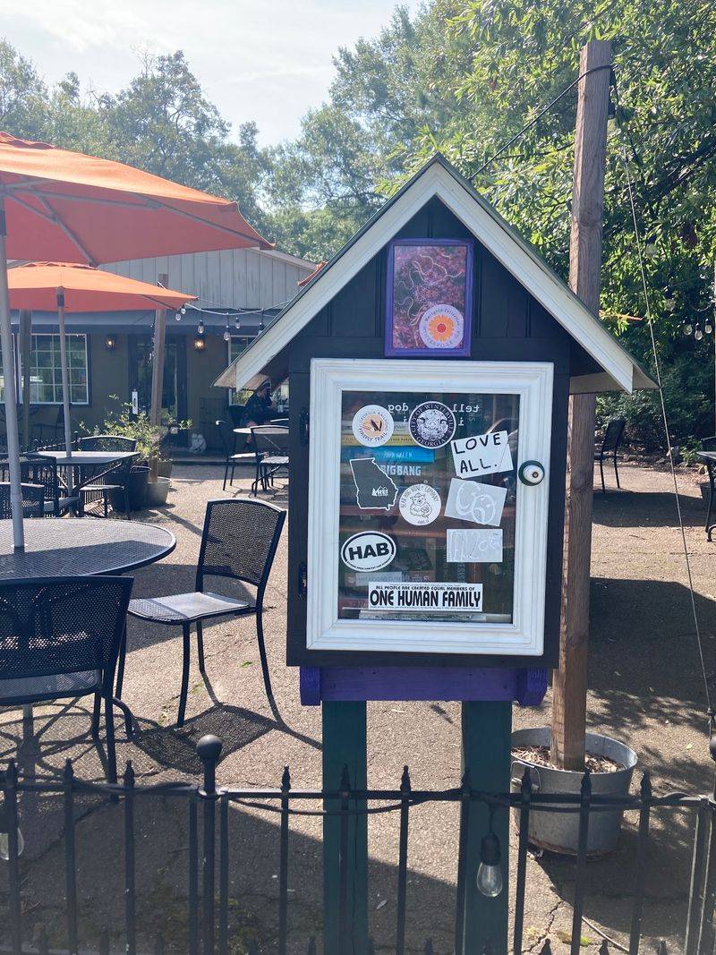 Outdoor Tables And A Neighborly Vibe