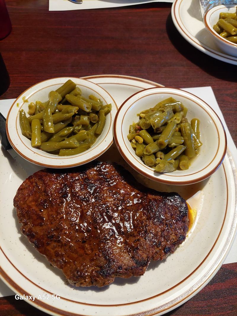 PZ's Place & Steakhouse, Galesburg, IL