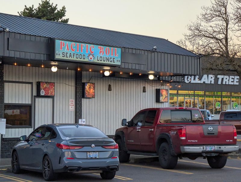 Pacific Boil & Lounge, Tigard, OR