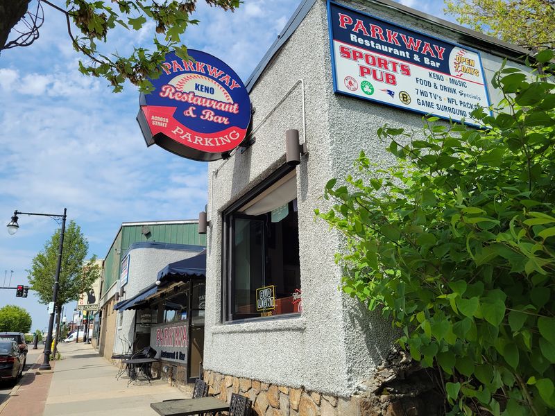 Parkway Diner, Worcester, MA Parkway Diner, Worcester, MA