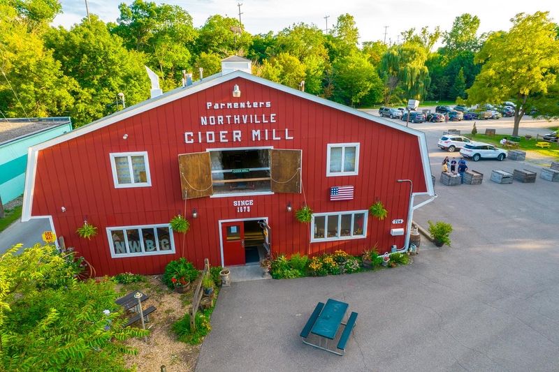 Parmenter's Northville Cider Mill, Northville