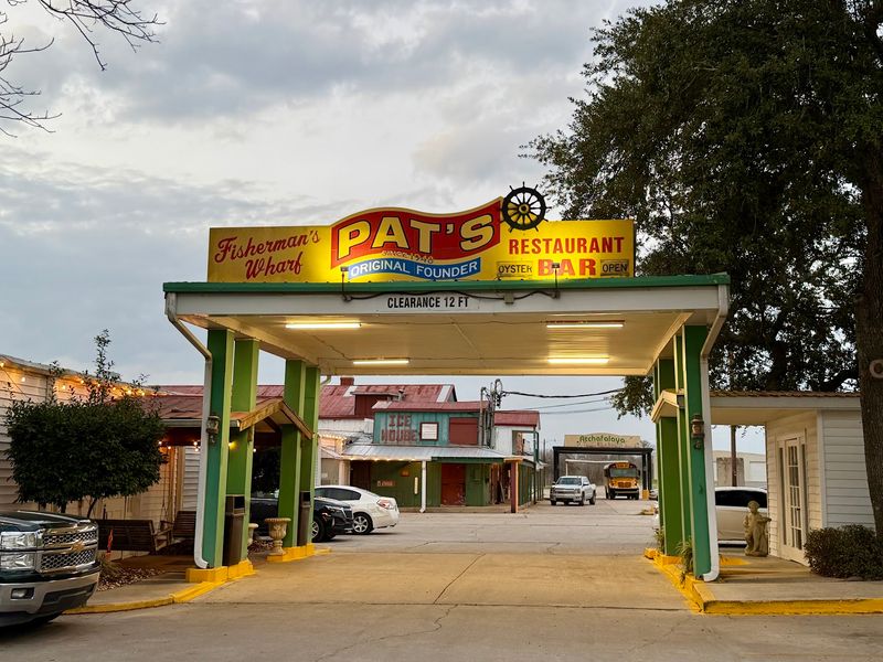 Pat's Fisherman's Wharf Restaurant, Henderson, LA