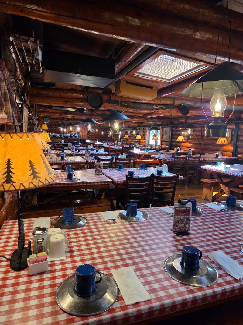 Paul Bunyan's Cook Shanty, Wisconsin Dells, WI