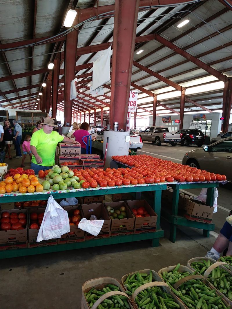 Peaches, Tomatoes, and Summer's Best Harvest Peaches, Tomatoes, and Summer's Best Harvest